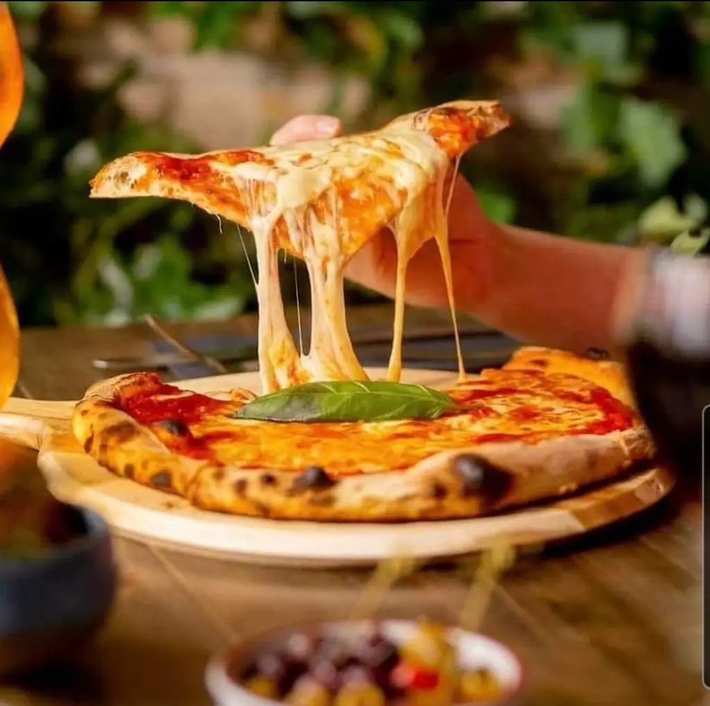 Luciano's Glasgow_Rutherglen_slider_image_2