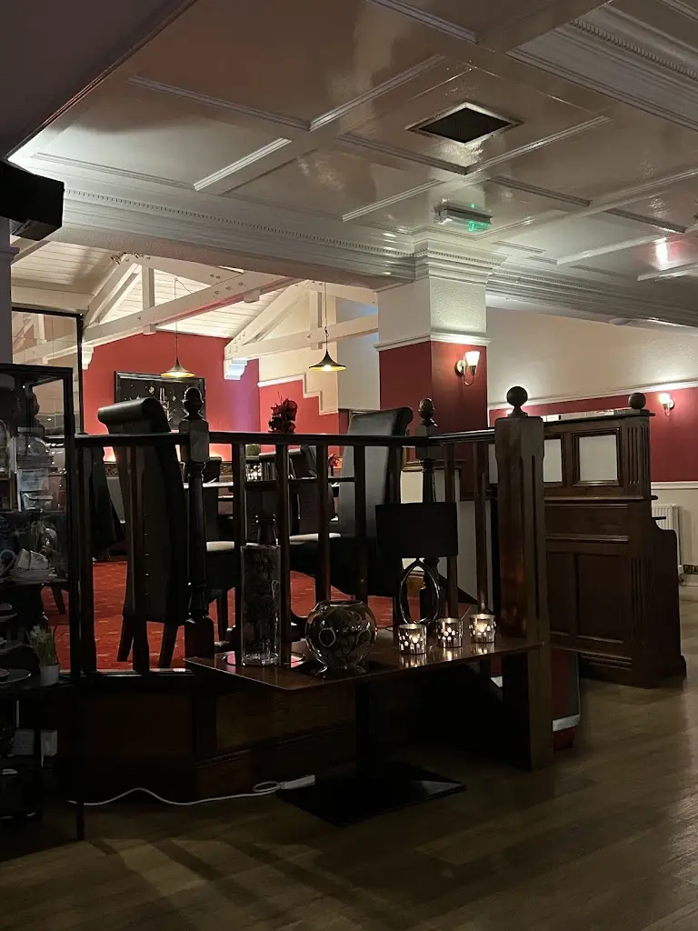 Kathryn Hall_The Golden Pheasant_Stepps_review