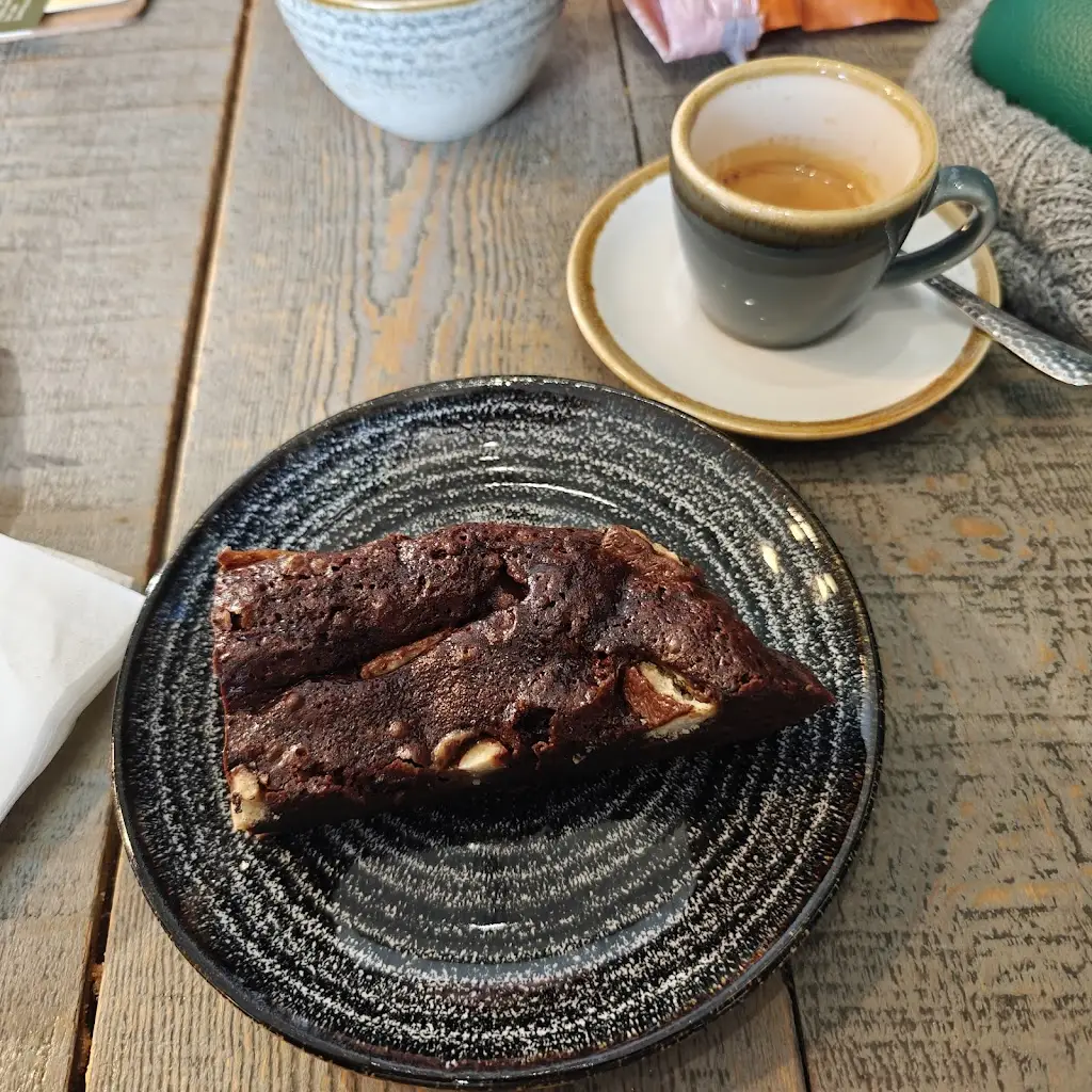 Beckett and sons_Stornoway_slider_image_3