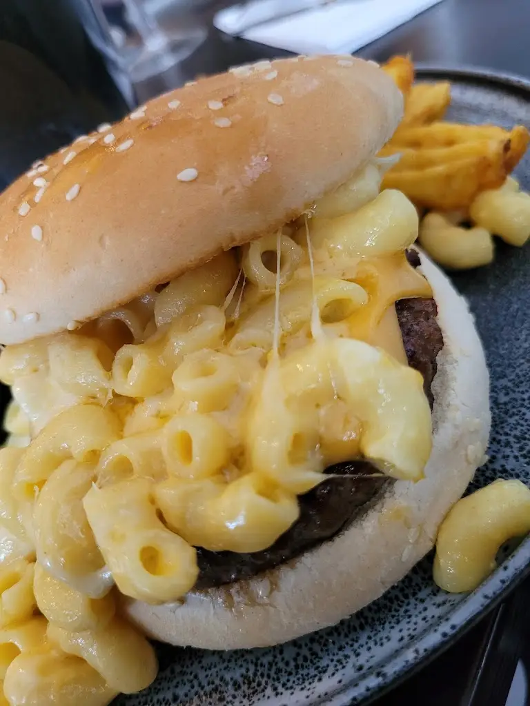 Tracey-Jane Stewart_The Plough Hotel_Stenhousemuir_review