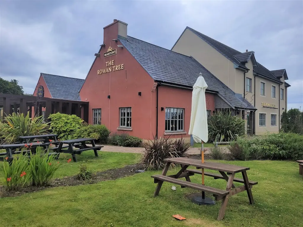 Rowan Tree_Stoneyburn_slider_image_3