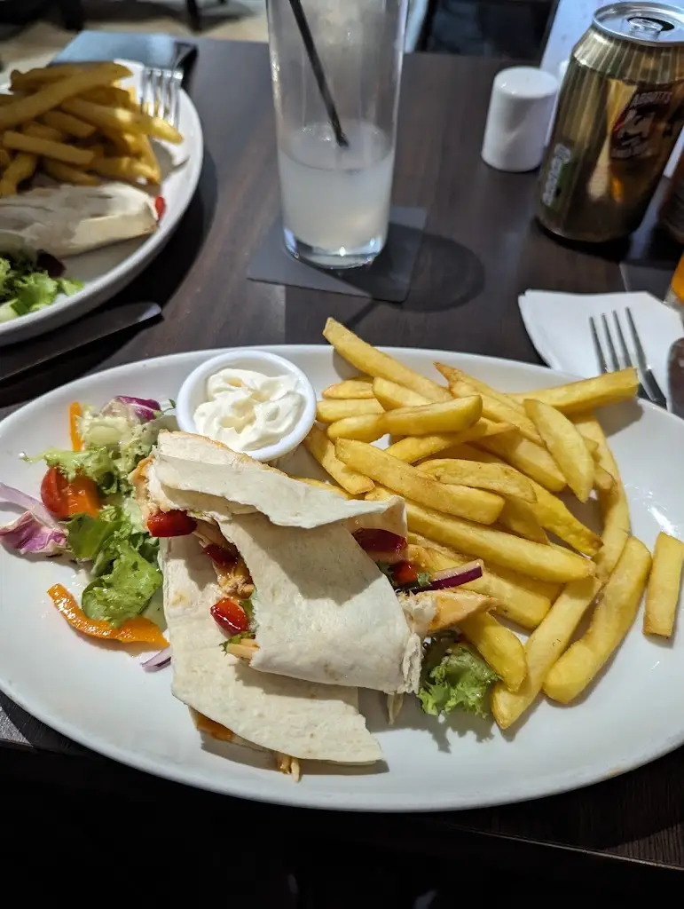 Pop Inn_Stevenston_slider_image_2