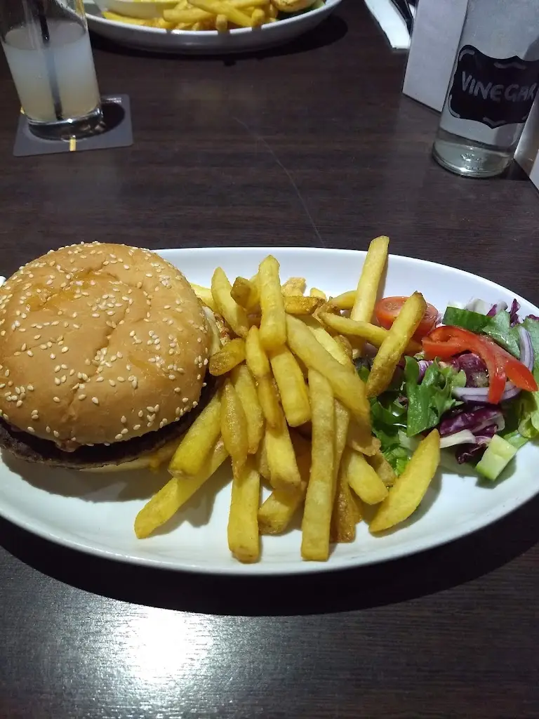 Pop Inn_Stevenston_slider_image_3