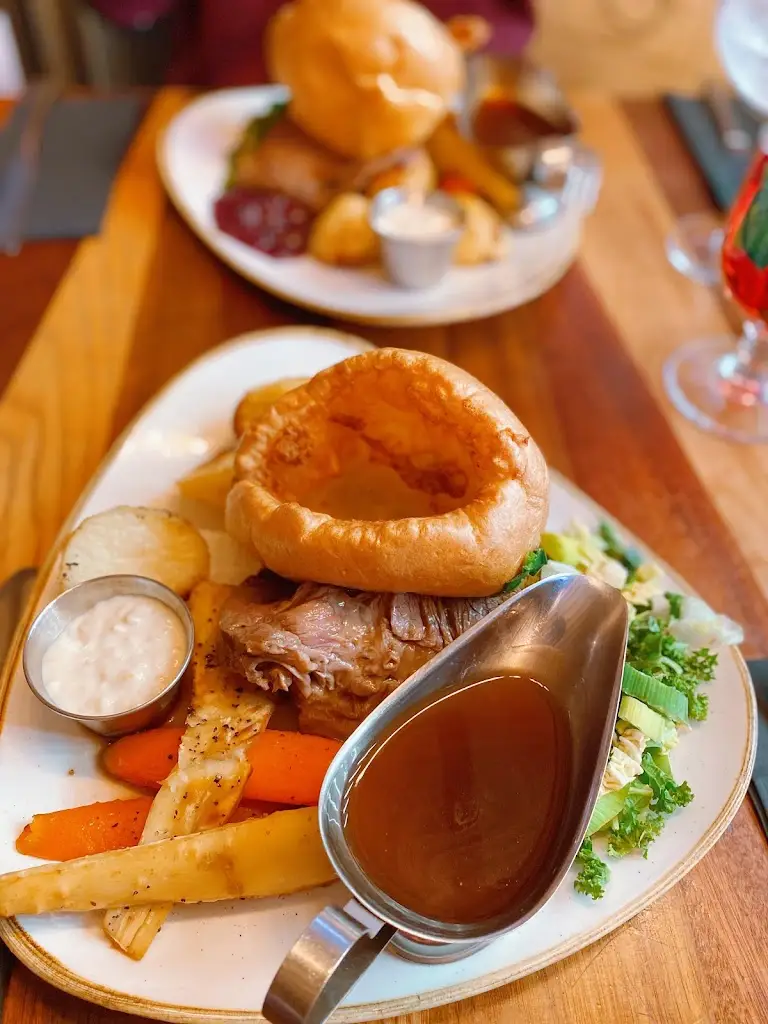 Old Irish Harp Aldridge_Aldridge_slider_image_3