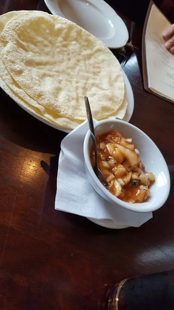 Stephen Henderson_Spice Route Indian Restaurant_Symington_review