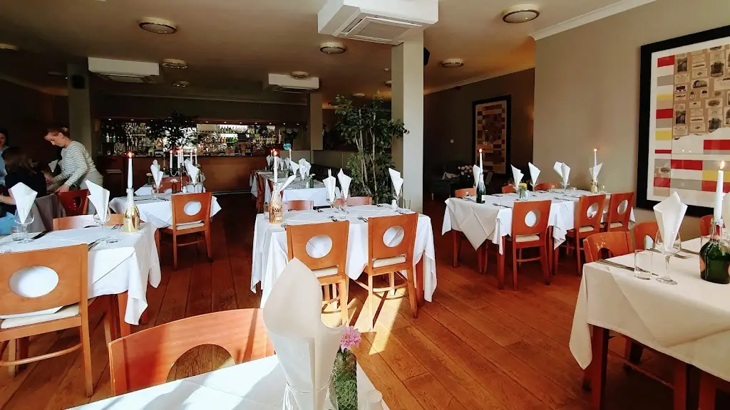 The Contented Vine_The Scottish Borders_slider_image_1