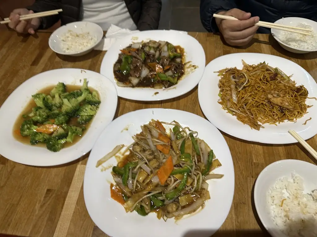 Liking Chinese Takeaway (Delivery covered 10 miles)_Strathpeffer_slider_image_2