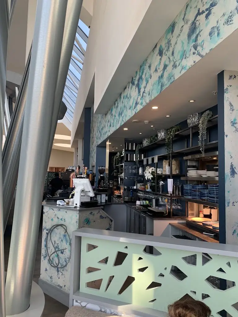 Stailinn Scottish Kitchen_Thornliebank_slider_image_1