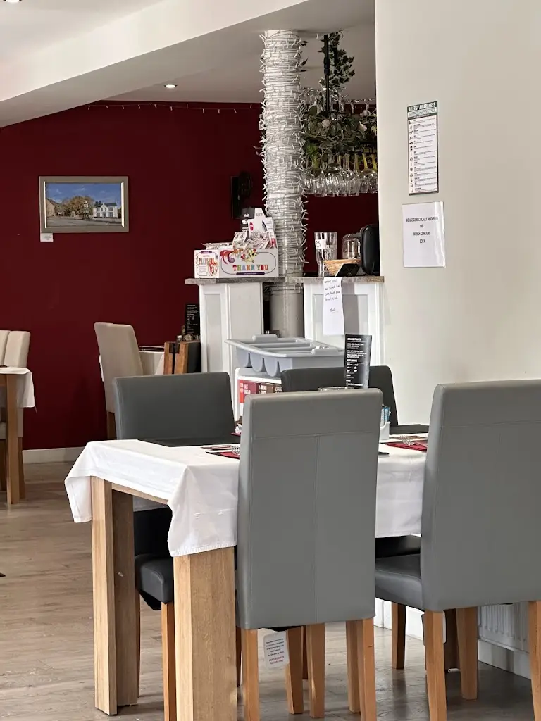 SMUGGLERS Bar & Bistro_Tillicoultry_slider_image_1