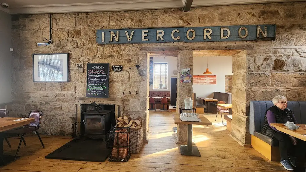 Platform 1864_Tain_slider_image_1