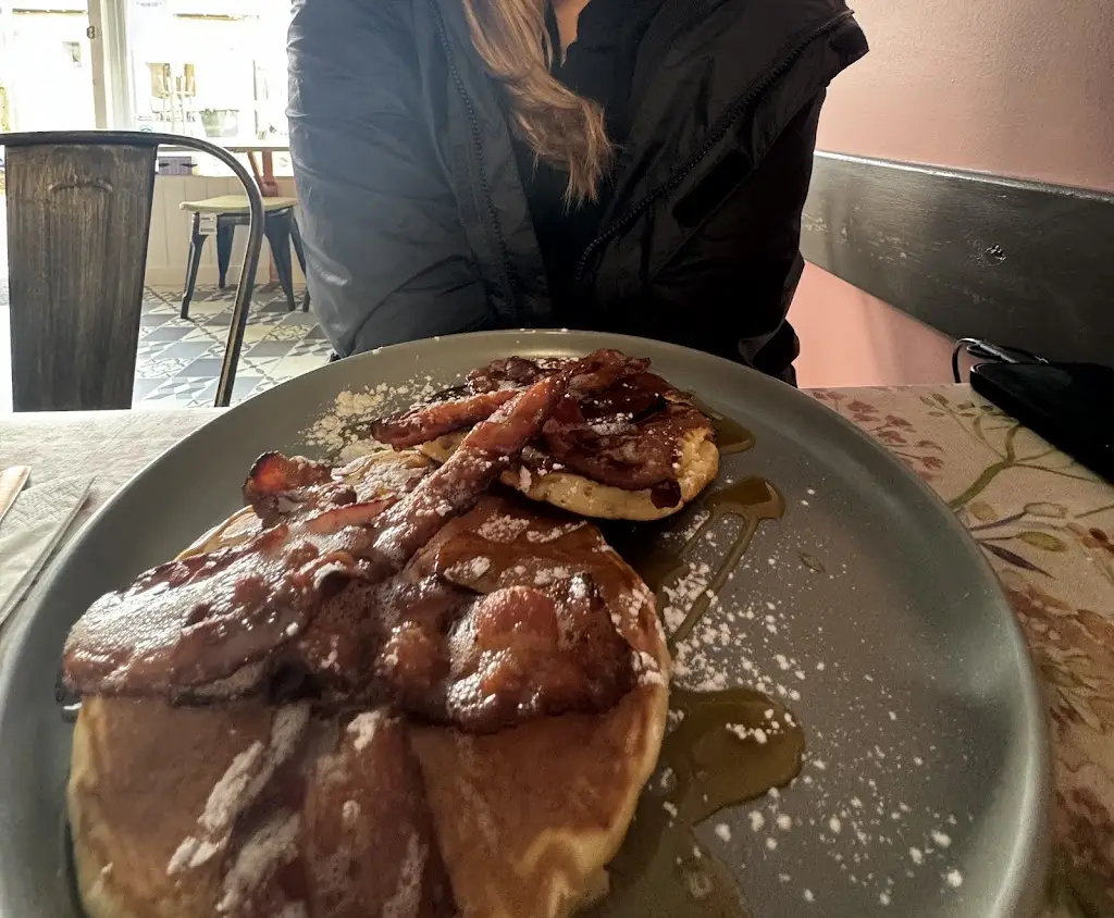 Rol Gun_Cafe 11_Tain_review