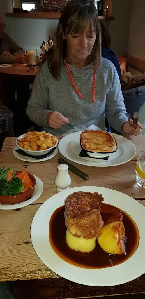 Menu_Fish And Chicken Bar And Curry Club_Tain_image_9