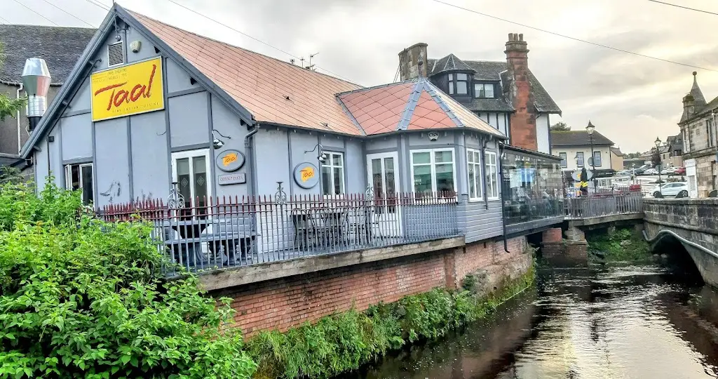 Taal Restaurant_Strathaven_slider_image_3