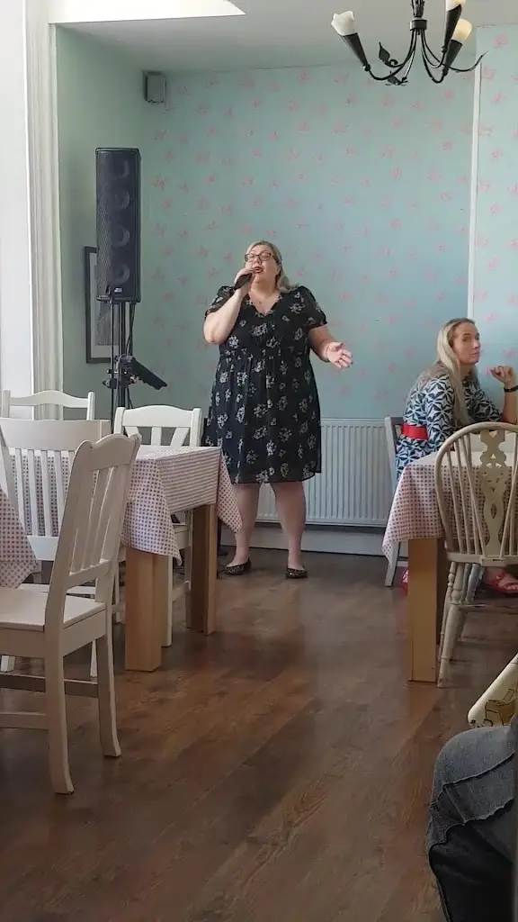 Fifteas Vintage Tea Room_Bishop Auckland_slider_image_2