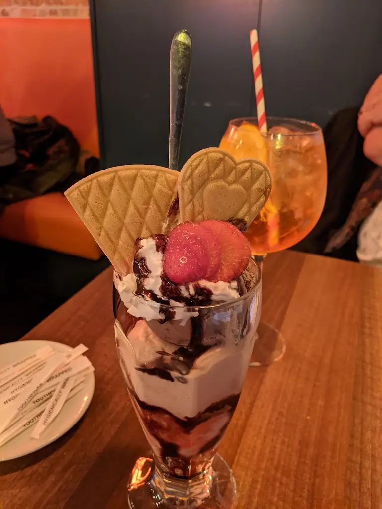 Erica Wishart_??_Tranent_review