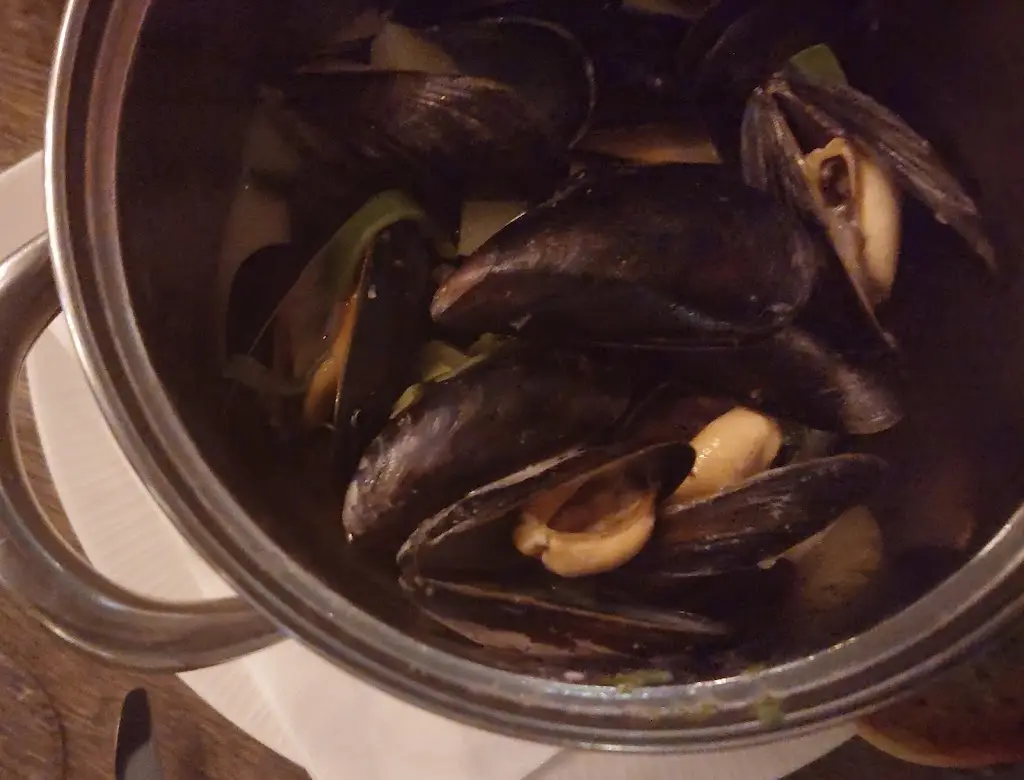 Menu_Broadcroft Cafe, Bar & Grill_Twechar_image_3