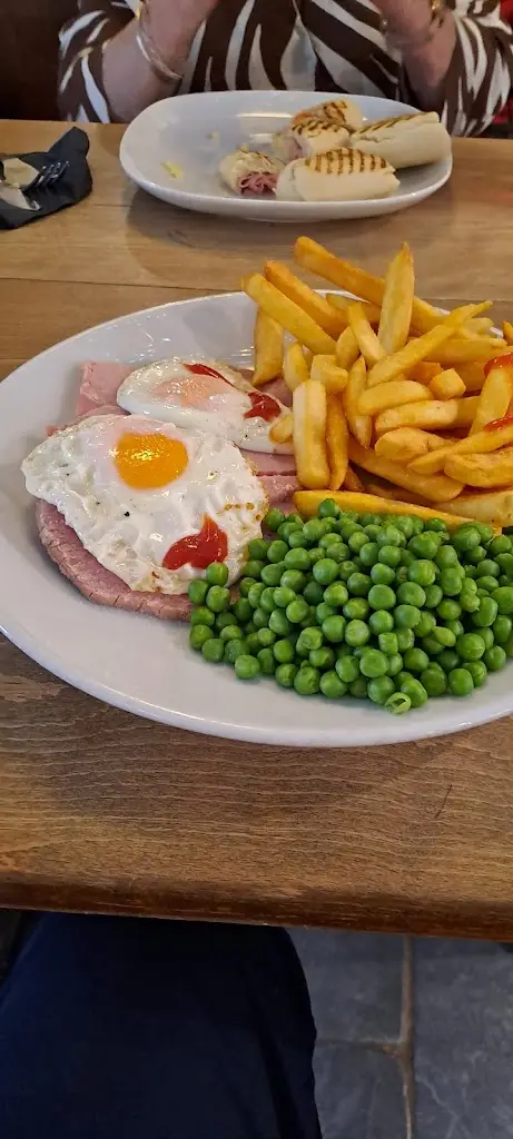 allen barber_Bird In Hand_Bishops Lydeard_recensione