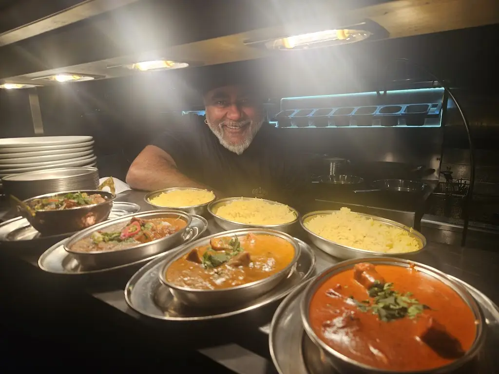 FYNE RAJA RESTAURANT_Tarbert_slider_image_3