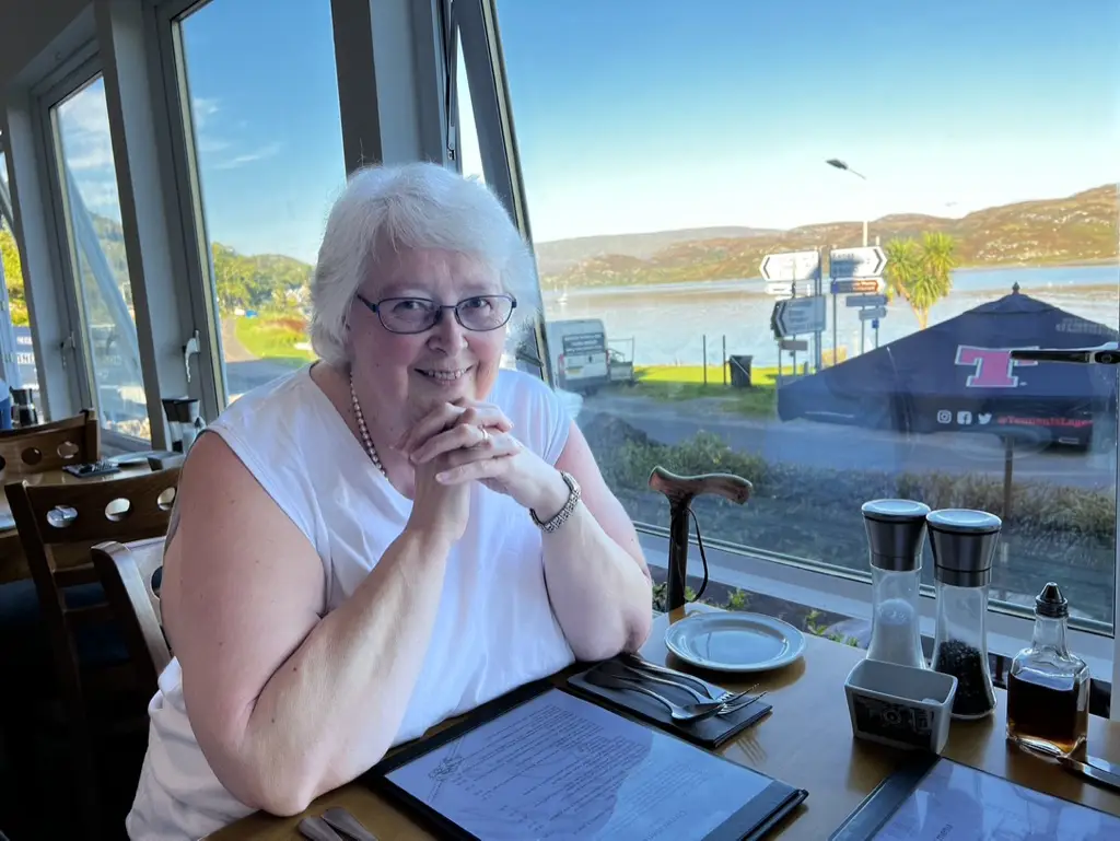 Ken Johnstone_The Royal an Lochan Hotel_Tarbert_recensione