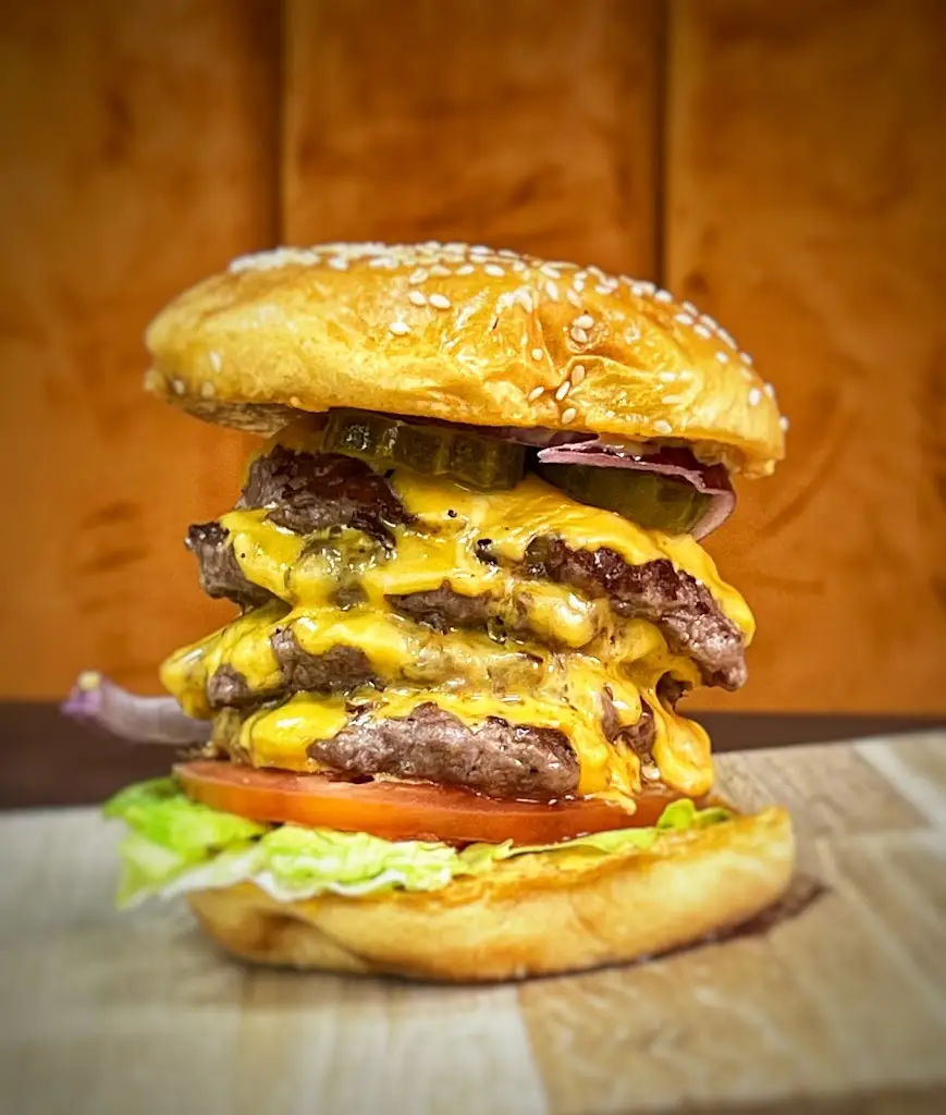 Burgerzz restaurant in Waterfoot