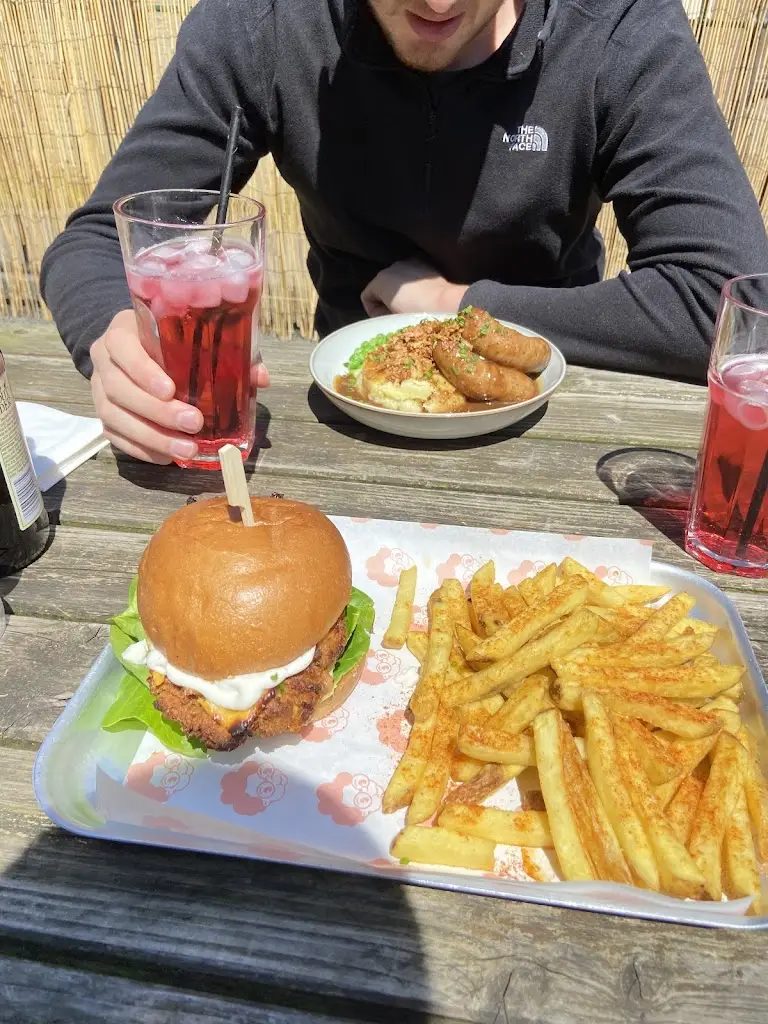 Madagan Love_Waterfoot Yard Cafe + Shop_Waterfoot_review