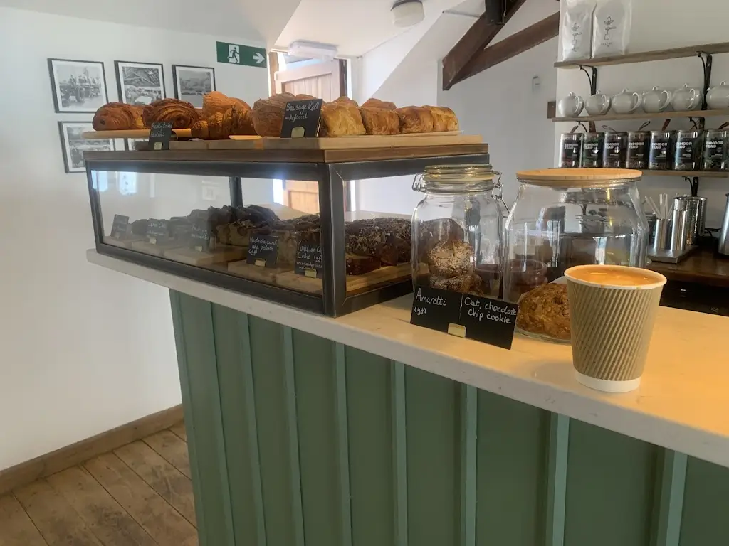 Kirsty Powell_Meadow Somerset_Bishops Lydeard_review