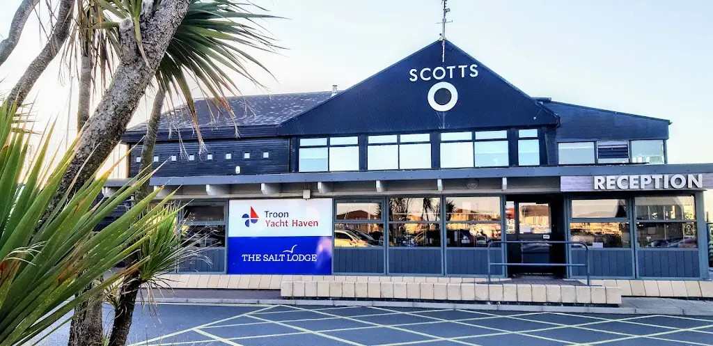 Dennis Smalley_Scotts Bar & Restaurant_Troon_review
