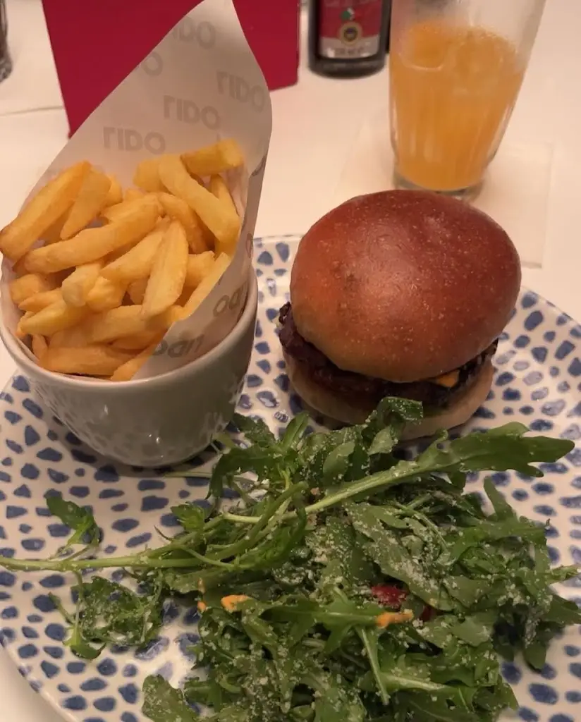 Ella Marie_Lido Troon_Troon_recensione