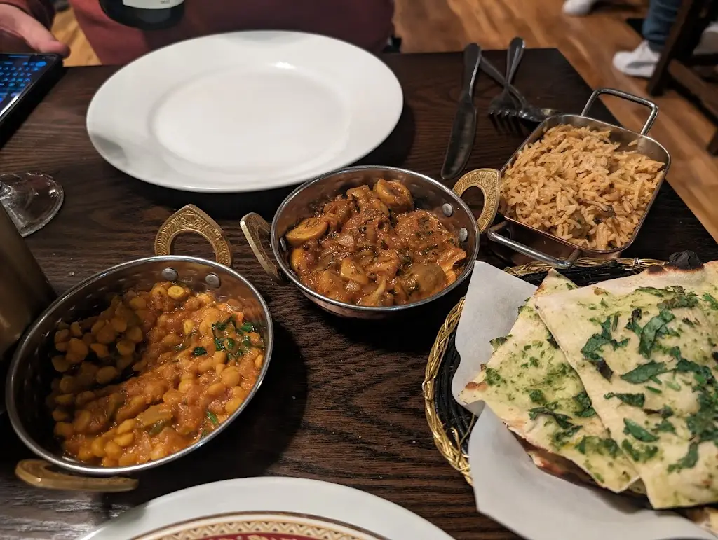 Emma McDonald_3idiots Troon_Troon_review