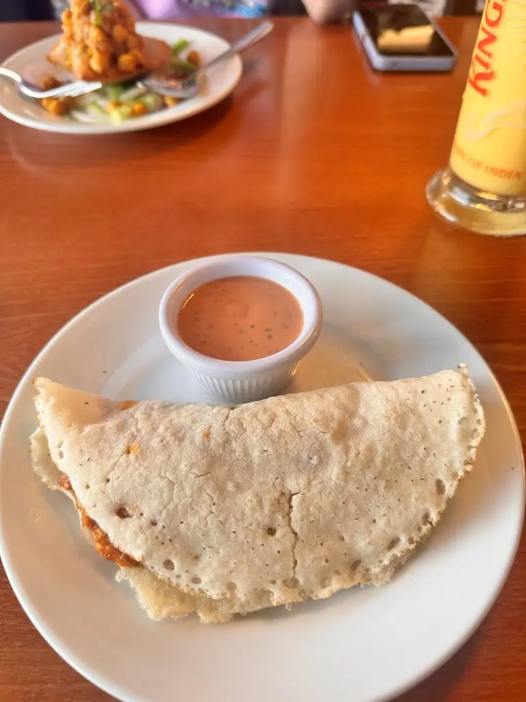 Hendry Vaz_3idiots Troon_Troon_review