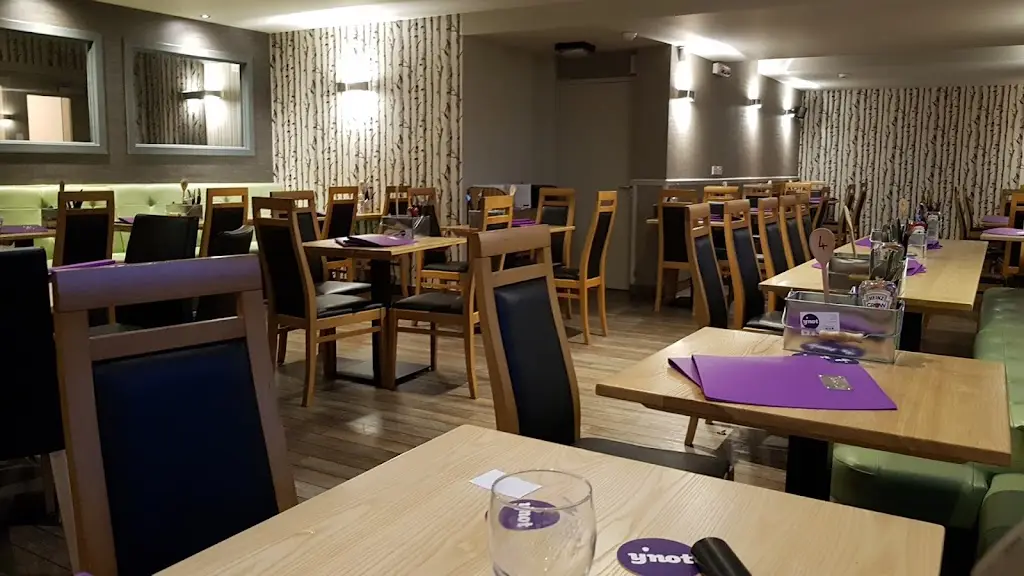 Y Not Bar & Grill_Thurso_slider_image_1