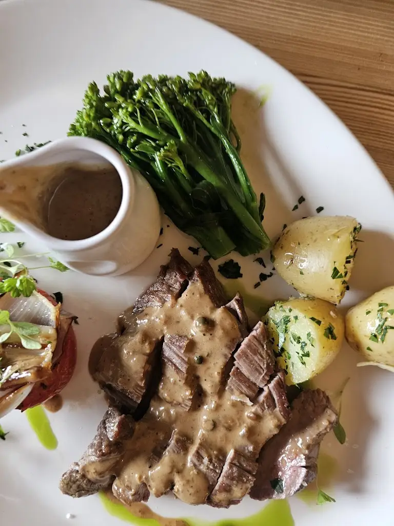 CHELLE WATTS_The Galley_Thurso_review