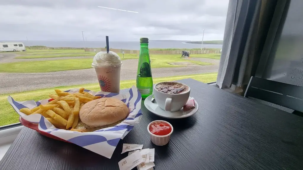 Patyno Mikulka_The Blue Door Coffee Shop & Diner_Thurso_review