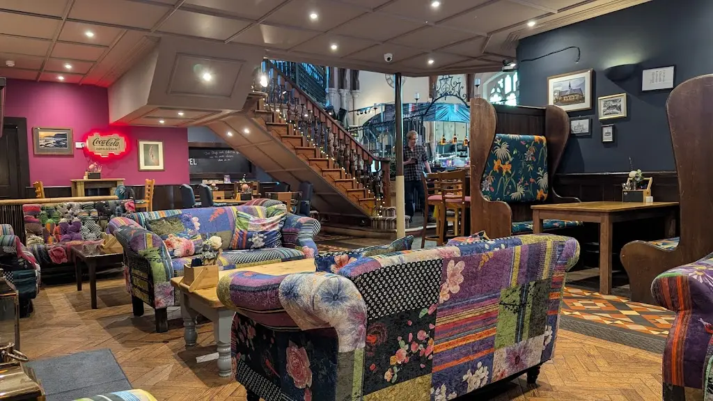 Andy Daws_The Chapel_Bishops Lydeard_review