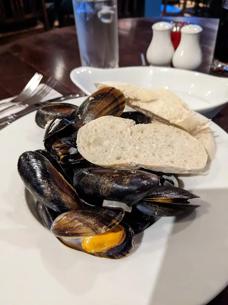 Franklin Lau_'The Upper Deck' restaurant_Thurso_review