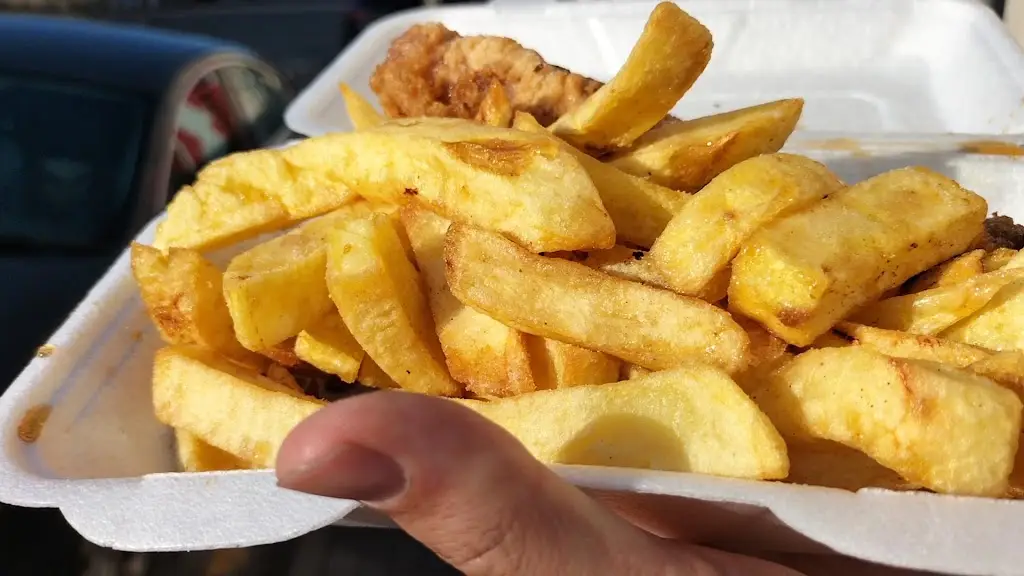 Robin's Fish & Chip Shop_Thurso_slider_image_2