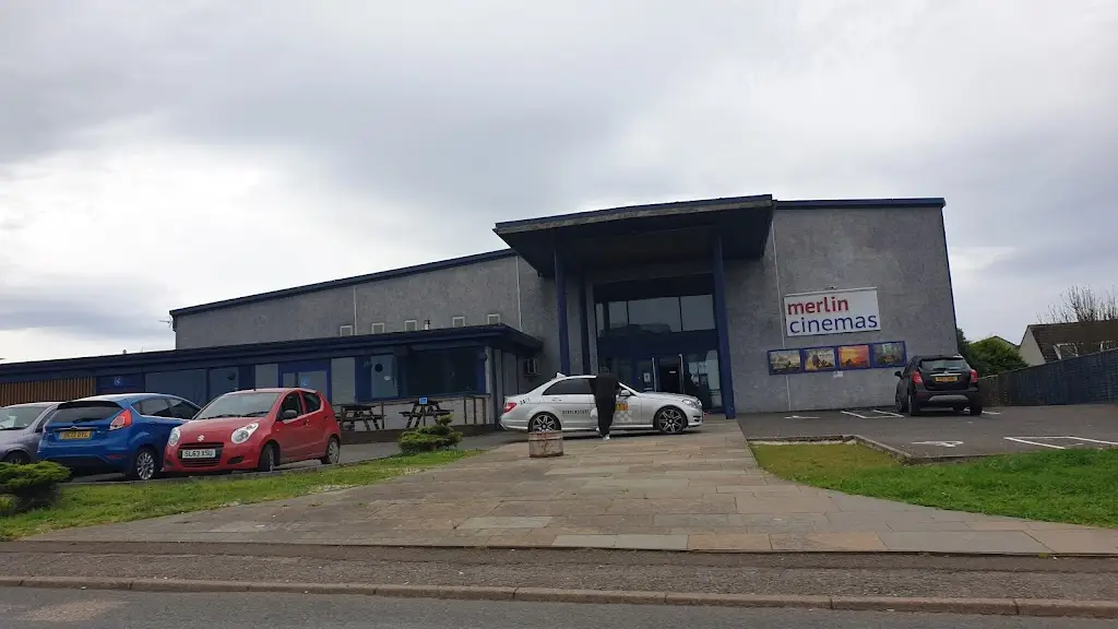 Lee Roy_Merlin Thurso Cinema, Bar & Restaurant_Thurso_reseña