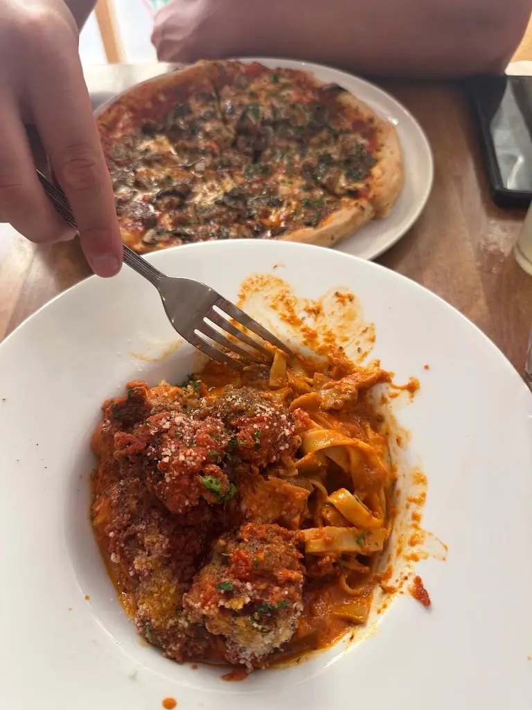 Lewis parsons_Little Italy Restaurant_Bishops Lydeard_review