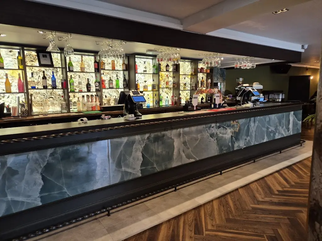 Balefire Ltd_Raffles Balloch_Vale of Leven_review