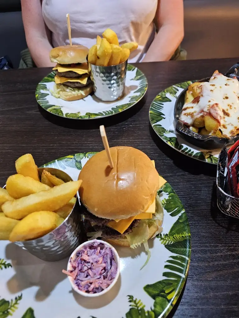 Menu_Jurassic Grill Loch Lomond_Vale of Leven_immagine_6