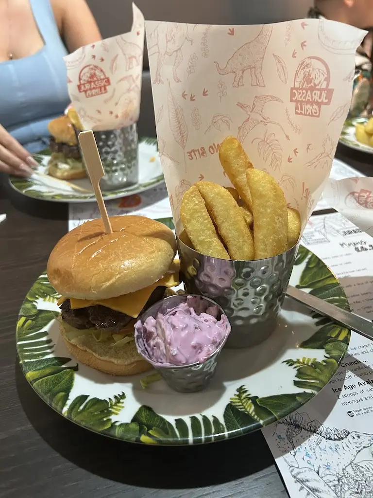 Menu_Jurassic Grill Loch Lomond_Vale of Leven_immagine_7