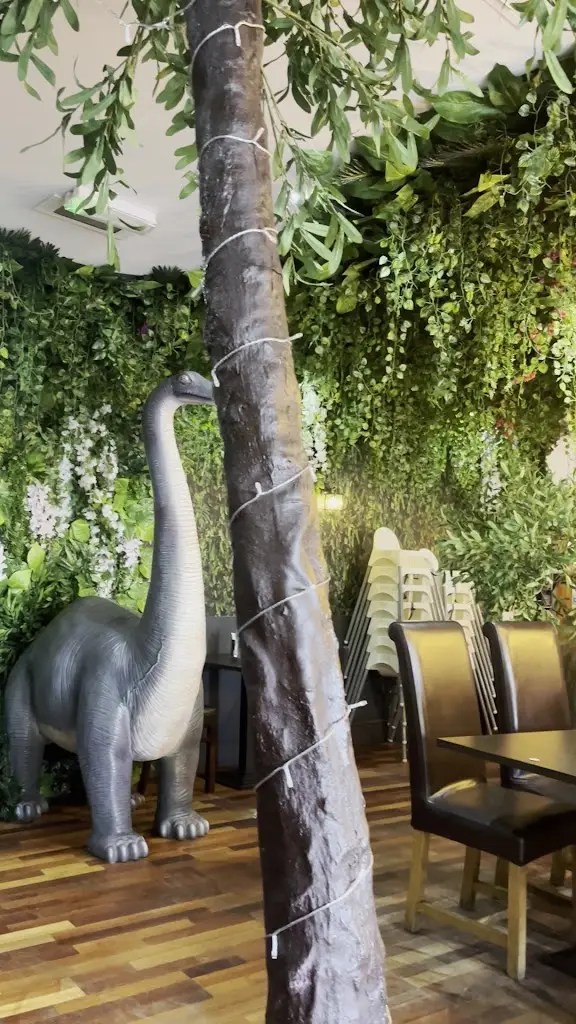 Jurassic Grill Loch Lomond_Vale of Leven_slider_image_2