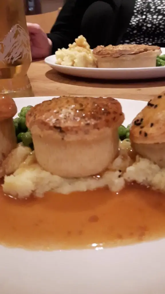 Craig House Brewers Fayre_Whitecraig_slider_image_2