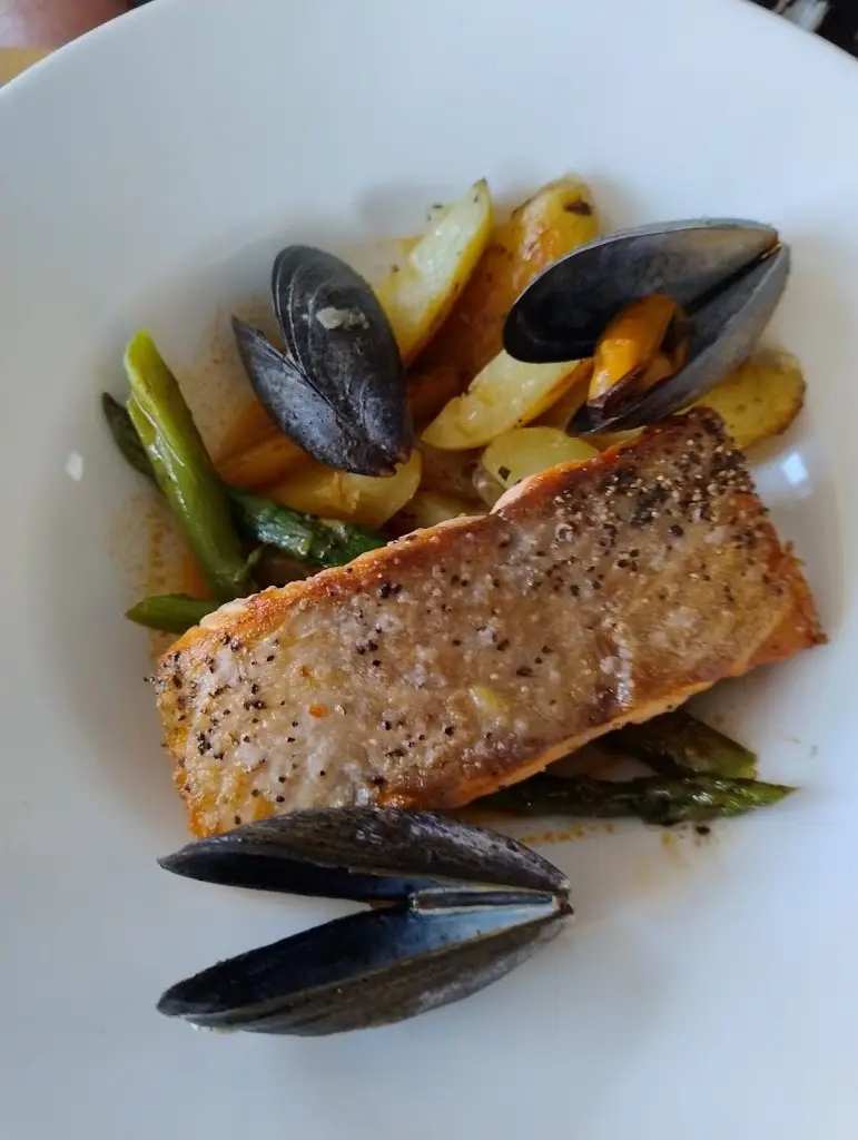 Menu_Captains Galley_Whitehills_image_6