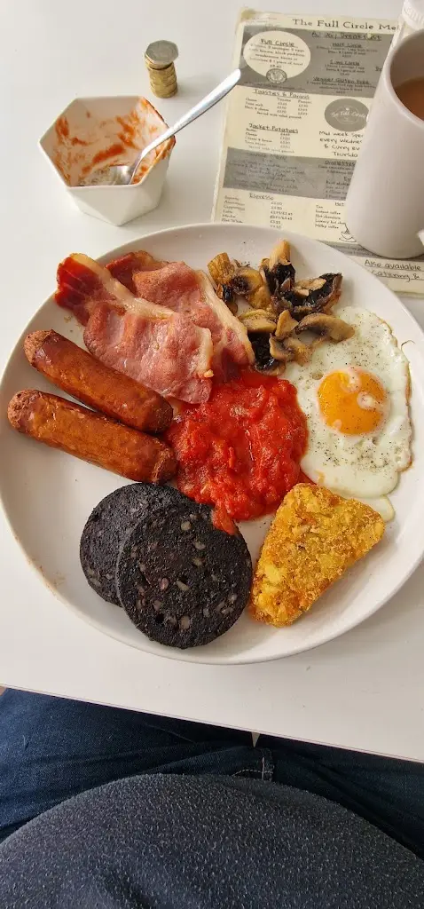 Vic Watson_The Full Circle Café_Abercarn_review