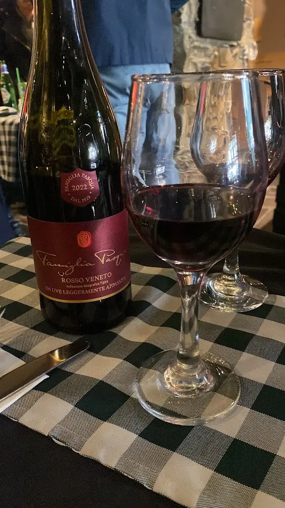 Izzie Capper_Little Italy_Aberystwyth_review