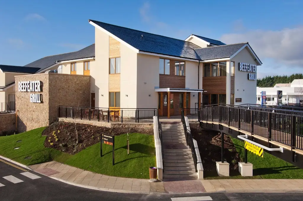 Premier Inn Newton Abbot hotel restaurant in Bishopsteignton