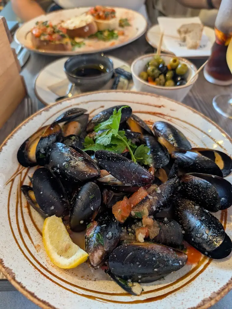 Andrew Westlake_Volare Italian Restaurant_Abertridwr_review