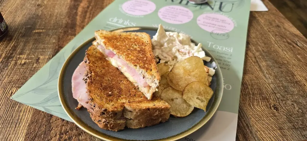 Oasis Coffee Shop_Abertridwr_slider_image_2