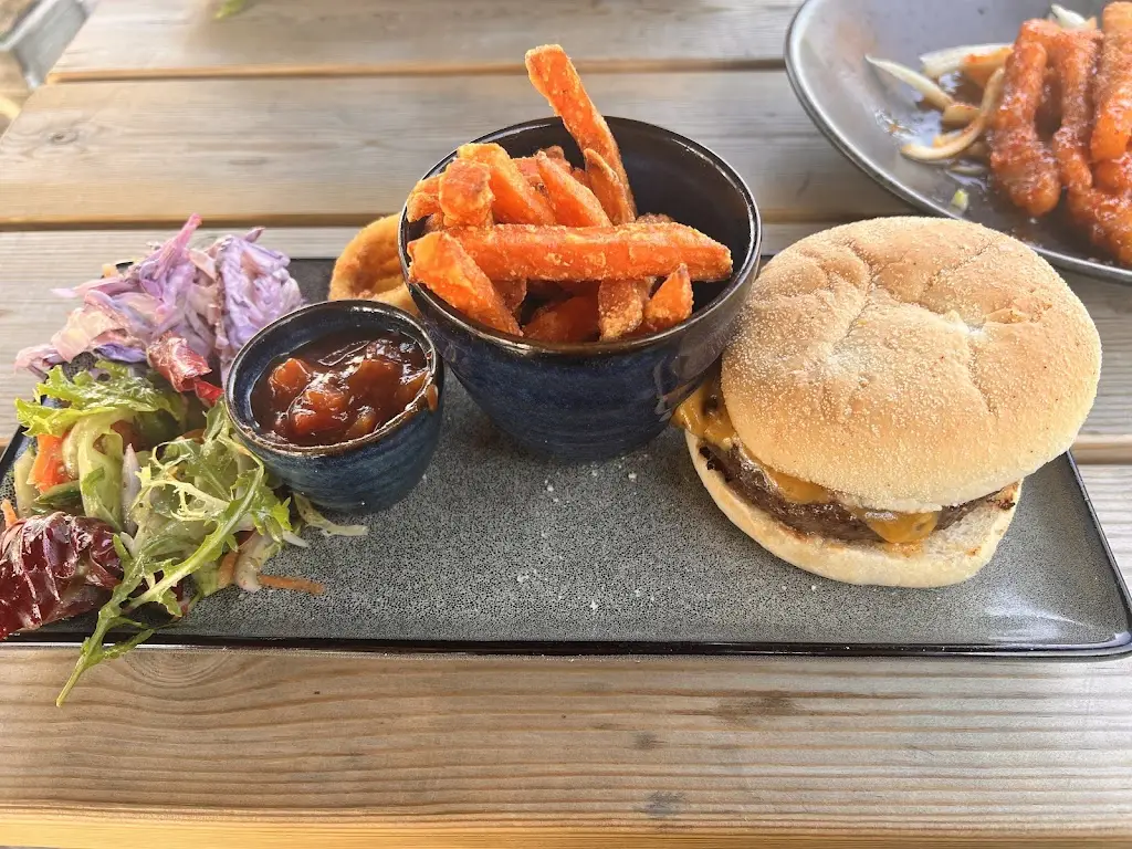 Cockhaven Arms_Bishopsteignton_slider_image_2